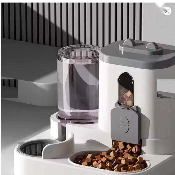 Automatic Feeder for Dogs and Cats