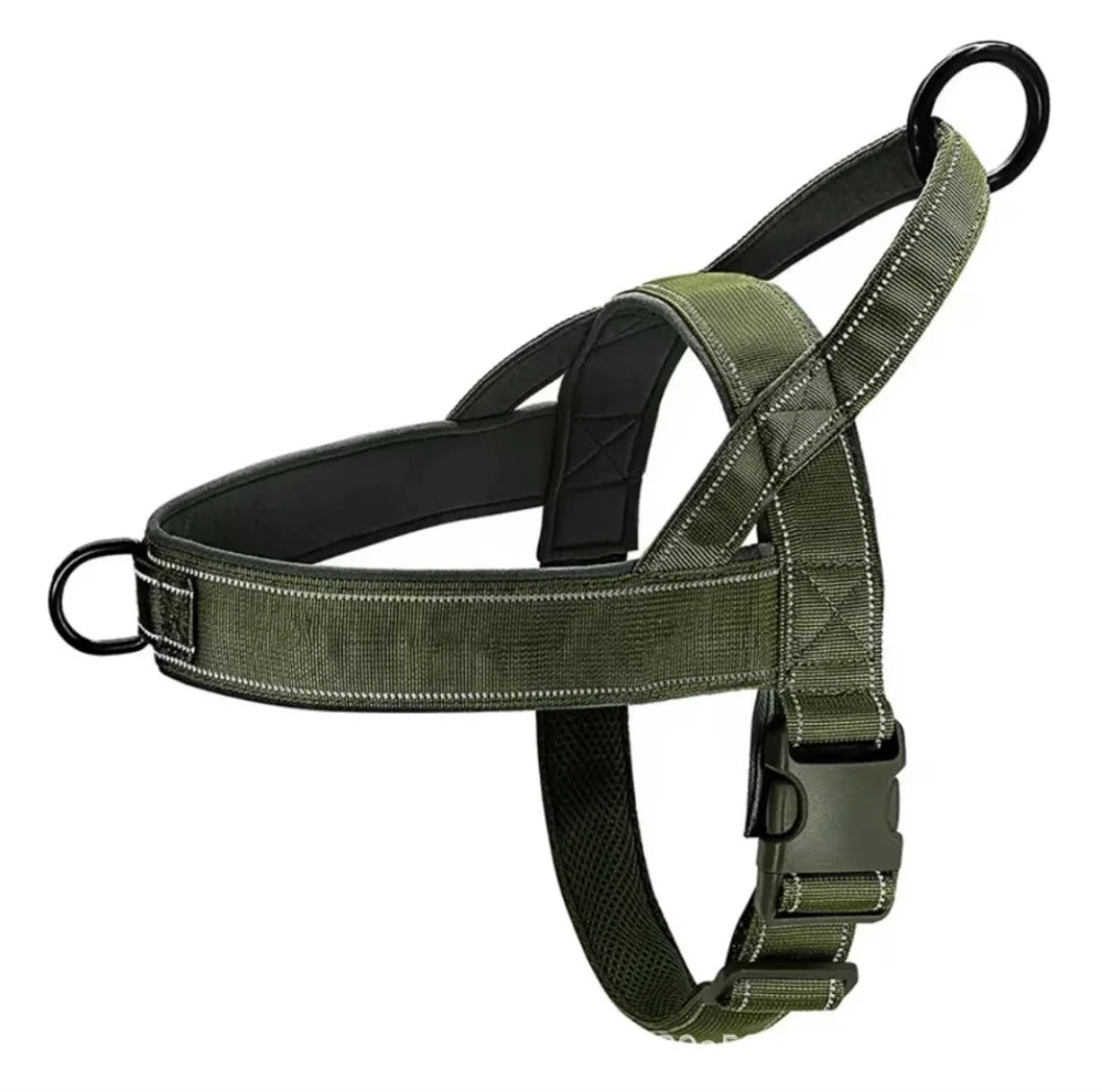 No-pull dog harness in pink